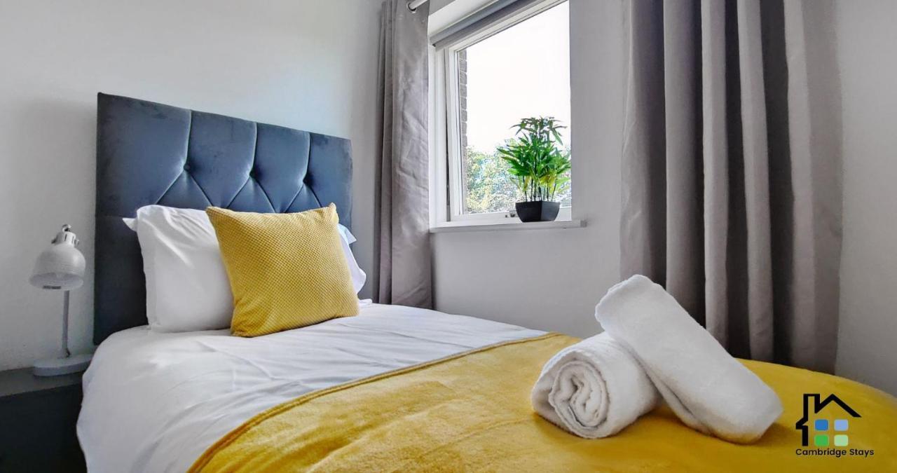 1br Flats-easy Walk To Centre-parking